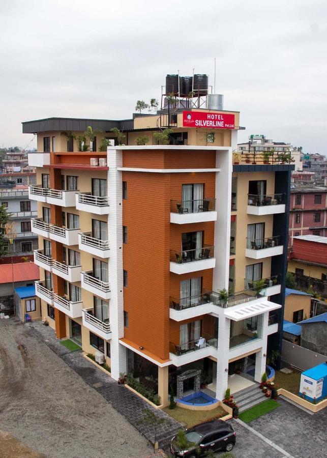 Hotel Silverline Pokhara Buitenkant foto